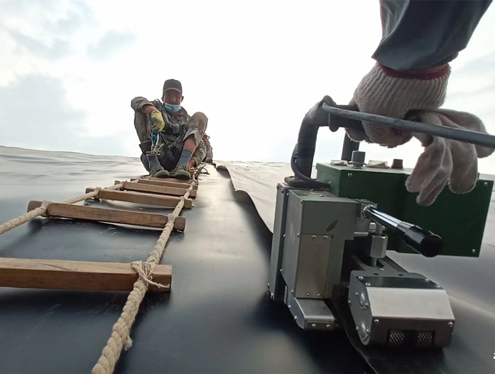 门头沟土工膜焊接注意事项